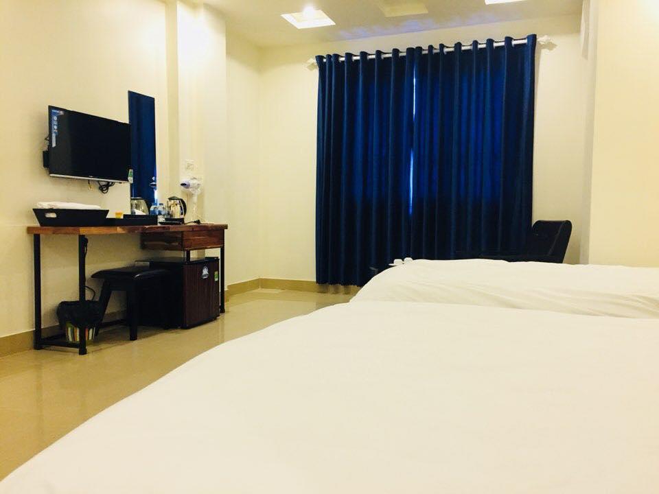 Hotel Pure Hai Phong Bagian luar foto